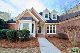 5125 Belicourt Dr, Charlotte, NC 28277 - Photo 2