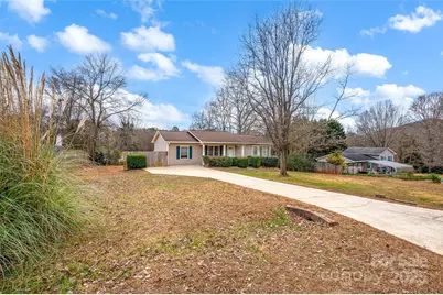 5609 Linville Drive, Hickory, NC 28602 - Photo 4