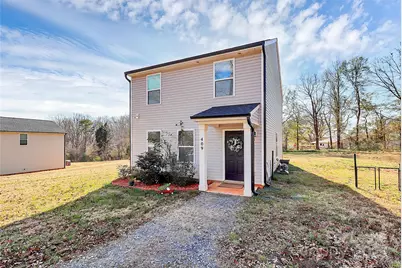 409 Kickapoo Avenue, Gastonia, NC 28056 - Photo 2