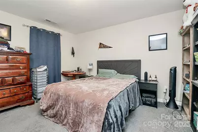 409 Kickapoo Avenue, Gastonia, NC 28056 - Photo 24