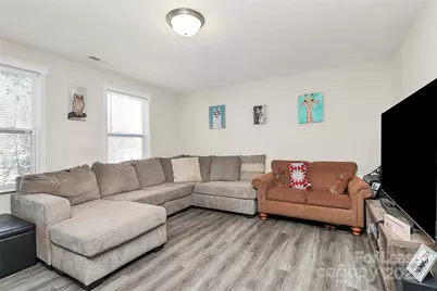 409 Kickapoo Avenue, Gastonia, NC 28056 - Photo 8