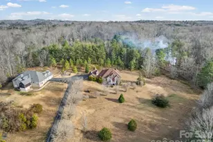 92 Rodaeo Dr, Columbus, NC 28722 - Photo 6