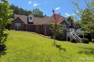92 Rodaeo Dr, Columbus, NC 28722 - Photo 2