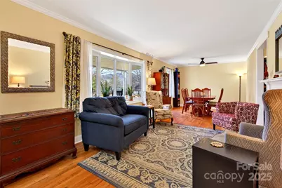 109 Mountain Street, Black Mountain, NC 28711 - Photo 6