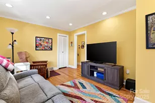 109 Mountain St, Black Mountain, NC 28711 - Photo 20