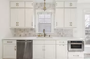 7534 Thorn Creek Ln, Tega Cay, SC 29708 - Photo 8