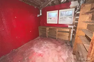 2330 40th Ave Ct NE, Hickory, NC 28601 - Photo 16