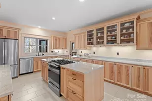 829 Kelly Mountain Rd, Brevard, NC 28712 - Photo 14