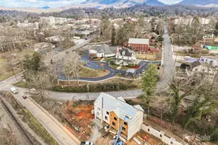 45 Richland St, Waynesville, NC 28786 - Photo 2