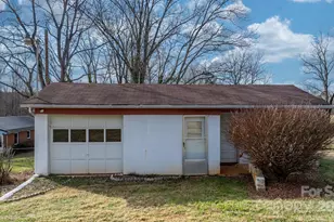 902 Greenwood Pl, Lenoir, NC 28645 - Photo 6