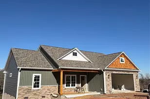 4932 Southview Dr, Hickory, NC 28602 - Photo 2