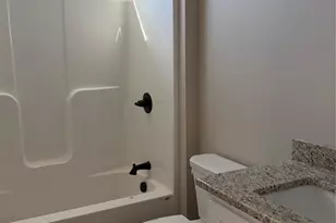 4932 Southview Dr, Hickory, NC 28602 - Photo 16