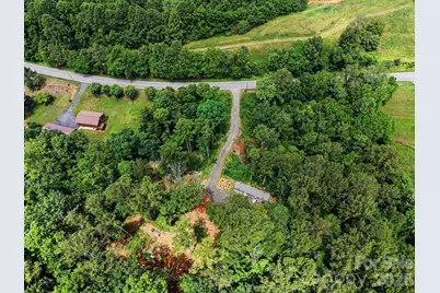 2828 E Pine Street, Mount Airy, NC 27030 - Photo 2