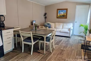 2828 E Pine St, Mount Airy, NC 27030 - Photo 8