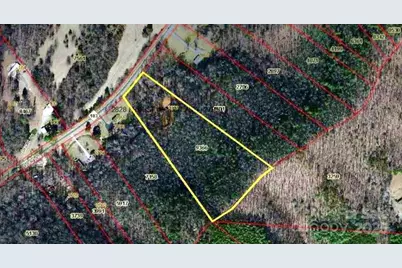 2828 E Pine Street, Mount Airy, NC 27030 - Photo 14