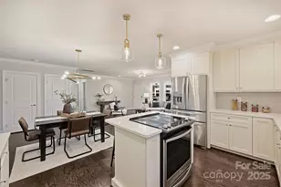 1044 Lunsford Pl, Charlotte, NC 28205 - Photo 18