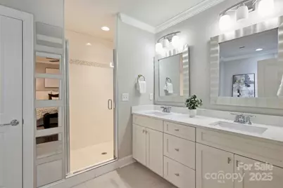 1044 Lunsford Place, Charlotte, NC 28205 - Photo 24