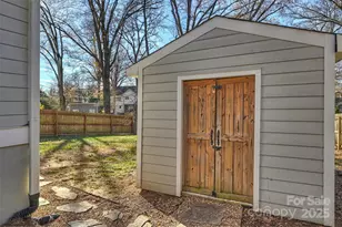 1044 Lunsford Pl, Charlotte, NC 28205 - Photo 42