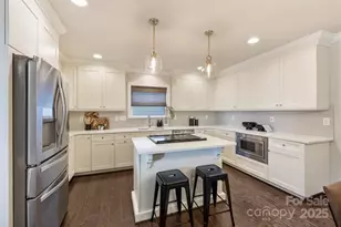 1044 Lunsford Pl, Charlotte, NC 28205 - Photo 16