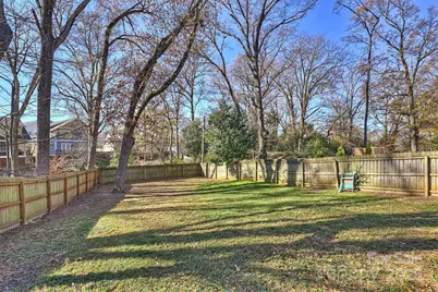 1044 Lunsford Place, Charlotte, NC 28205 - Photo 38