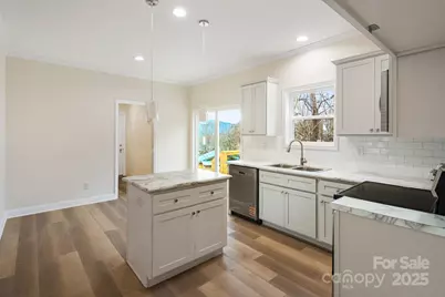 133 Park Ridge Avenue, Swannanoa, NC 28778 - Photo 16