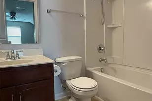 7910 Sweet Grove Ct, Charlotte, NC 28269 - Photo 20