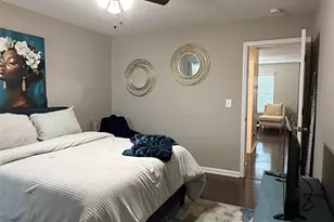 7910 Sweet Grove Ct, Charlotte, NC 28269 - Photo 16