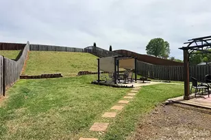 7910 Sweet Grove Ct, Charlotte, NC 28269 - Photo 22