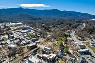 204 Sutton Ave, Black Mountain, NC 28711 - Photo 26