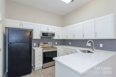 5506 Carronbridge Lane, Charlotte, NC 28216 - Photo 6