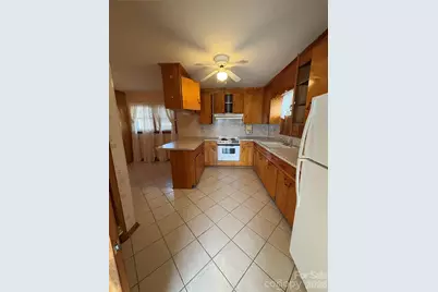 606 Oakmont Drive, Canton, NC 28716 - Photo 4