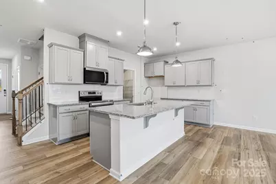 2131 Vinyasa Lane, Charlotte, NC 28215 - Photo 2