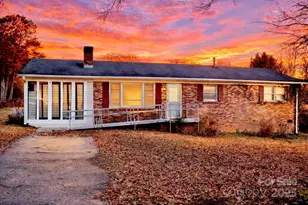 1930 Mountainbrook Dr, Gastonia, NC 28052 - Photo 1