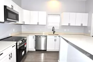 569 5th St, Chester, SC 29706 - Photo 8