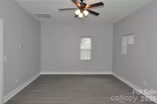 573 5th St, Chester, SC 29706 - Photo 10