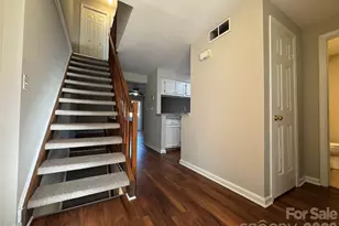 1319 Maple Shade Ln, Charlotte, NC 28270 - Photo 2