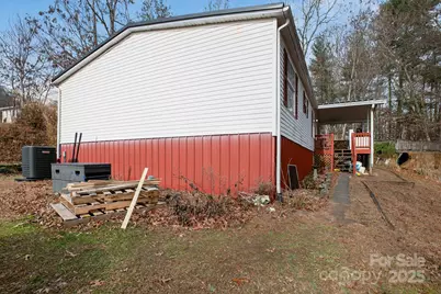 401 Azalea Circle, Marshall, NC 28753 - Photo 12