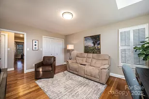 456 N Shore Dr, Hickory, NC 28601 - Photo 40