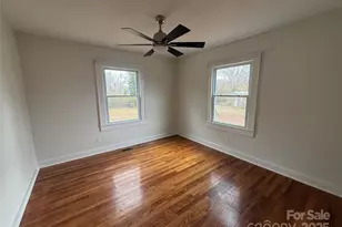 322 Buffalo St, Shelby, NC 28150 - Photo 12