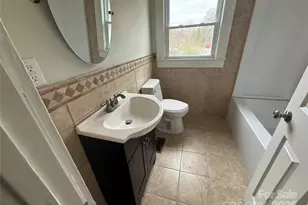 322 Buffalo St, Shelby, NC 28150 - Photo 14