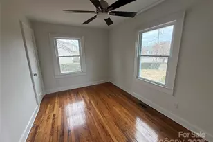 322 Buffalo St, Shelby, NC 28150 - Photo 10