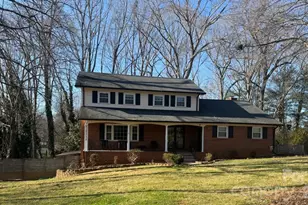 611 5th Ave NE, Conover, NC 28613 - Photo 1