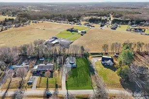 3567 Farmfield Dr, Claremont, NC 28610 - Photo 34