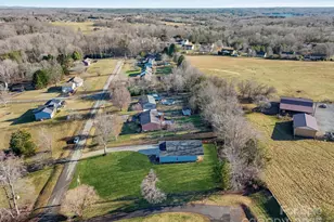 3567 Farmfield Dr, Claremont, NC 28610 - Photo 38