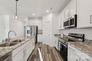 3567 Farmfield Dr, Claremont, NC 28610 - Photo 10