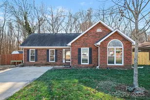 2801 Ashe Croft Dr, Indian Trail, NC 28079 - Photo 2