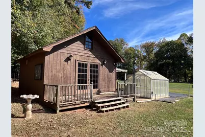901 Henry Street, Kings Mountain, NC 28086 - Photo 32