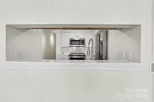 300 S Cedar St, Charlotte, NC 28202 - Photo 8