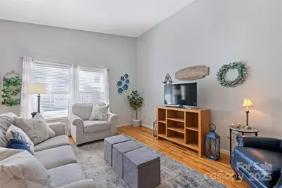 31 Bage Street, Waynesville, NC 28786 - Photo 6