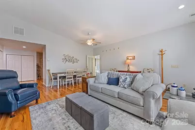 31 Bage Street, Waynesville, NC 28786 - Photo 8